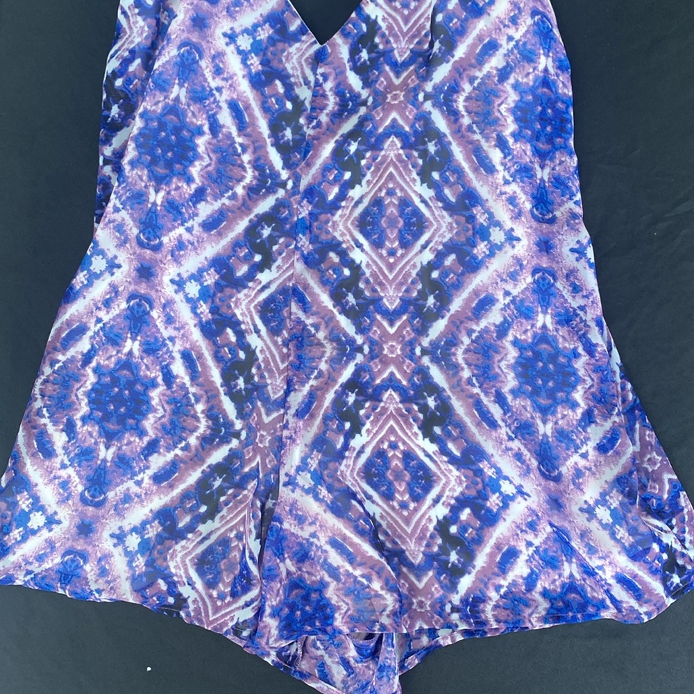 Multi- color. Adjustable straps